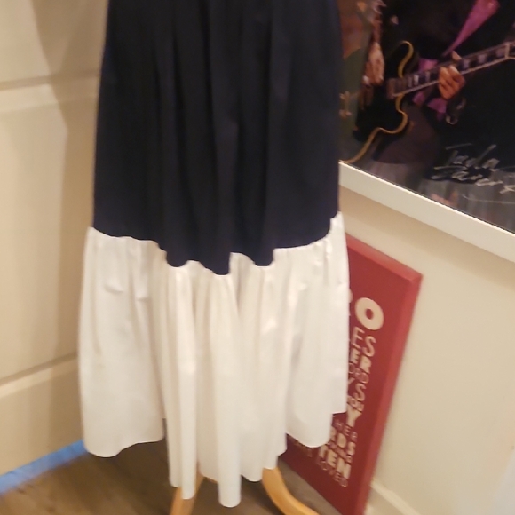 kate spade Black and White V-Neck Tiered Midi Dress - Picture 5 of 10